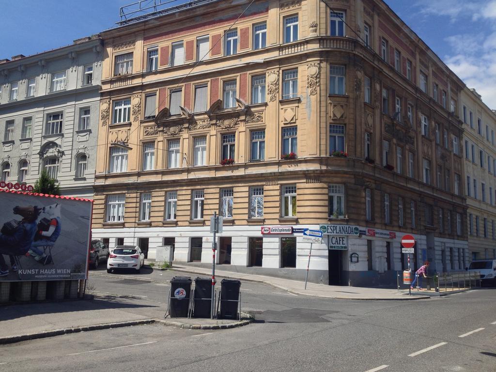 Big Vintage Style Flat Near Schonbrunn Apartment Wina Bagian luar foto