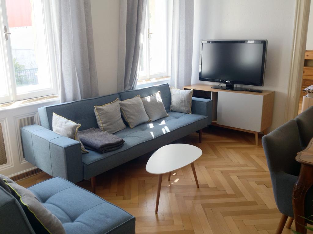 Big Vintage Style Flat Near Schonbrunn Apartment Wina Bagian luar foto
